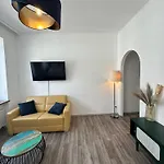 Topside Apartment *