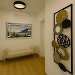 Apartment Topside *