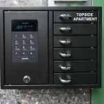 Apartment Topside *